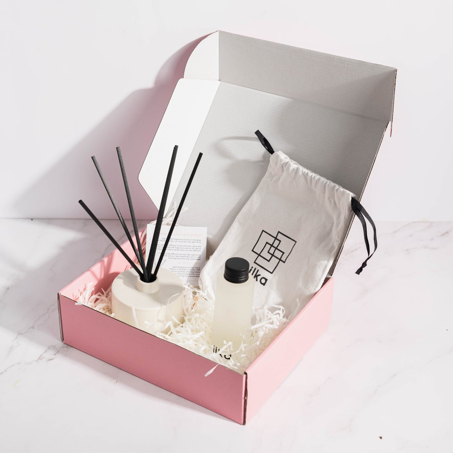 White Diffuser Set