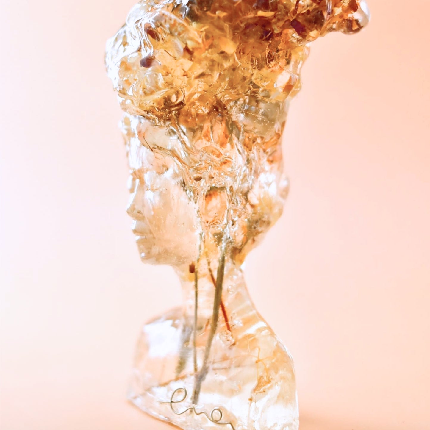 Enon de Belen Sculpture