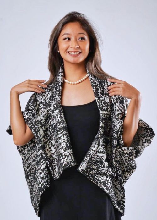 Pinky & Chesca: Cachet Collection Kimonos