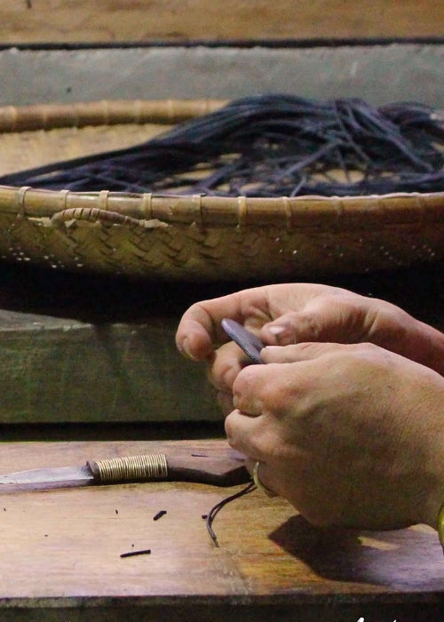 Sesotunawa: T'boli Artisans Craftsmen Brass