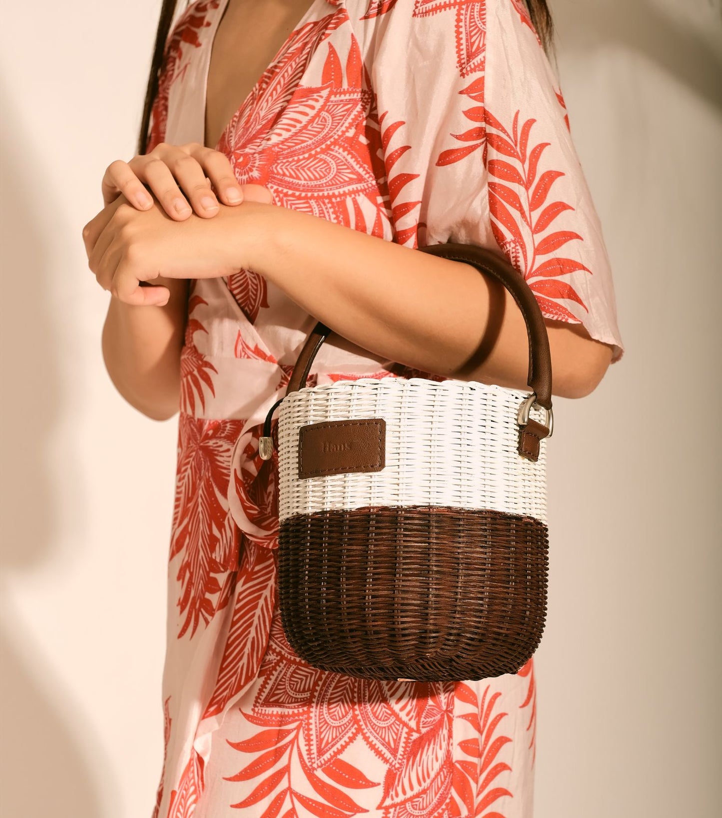 Nico Bucket Sling