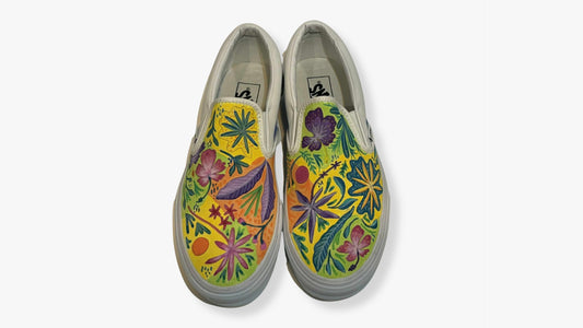 UNWALL AUCTION | Tropikal by Mia the Hoooman