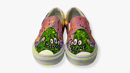 UNWALL AUCTION | Bochog on the Loose by Nemo Aguila