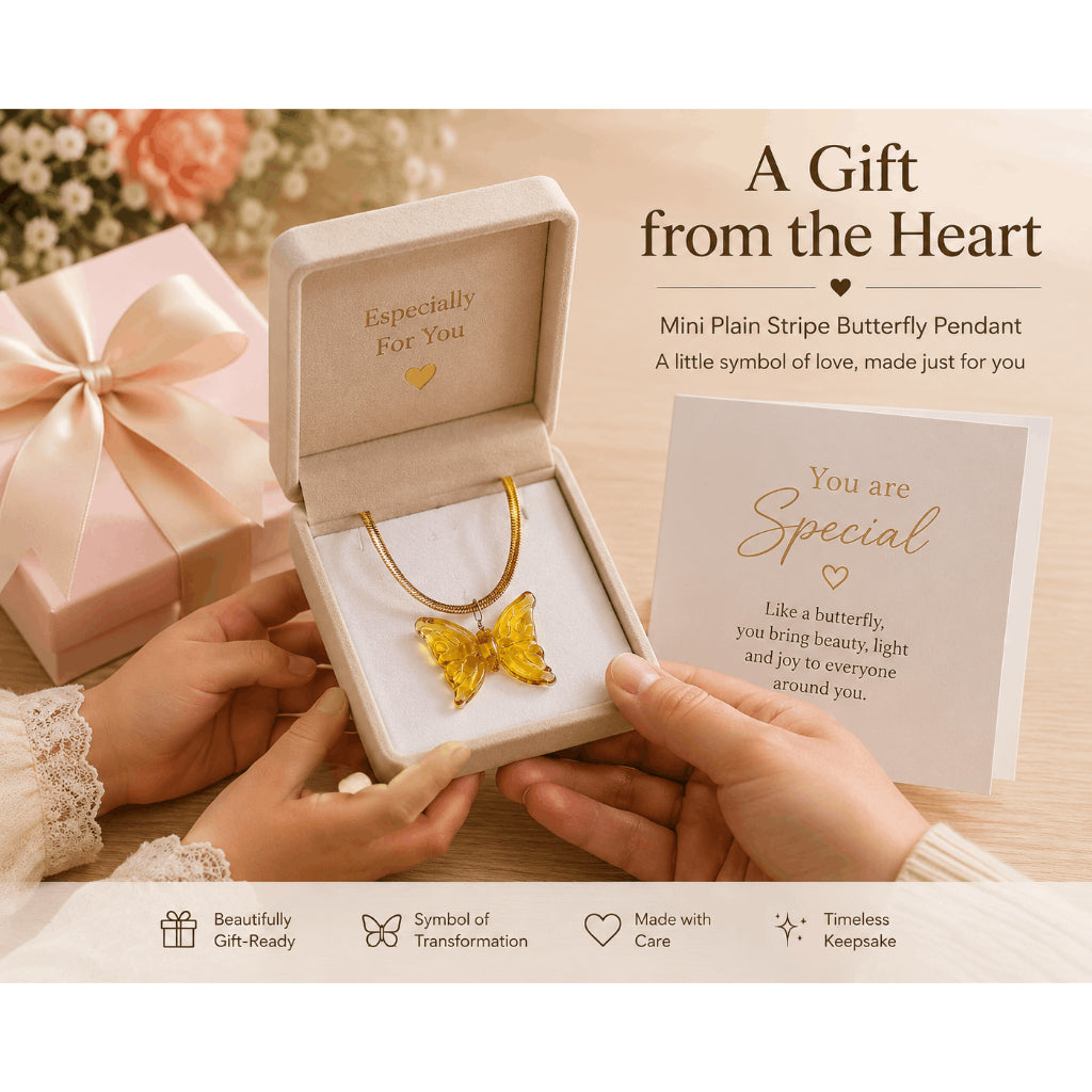 Plain Stripe Mini Butterfly Pendant 18k Gold Necklace
