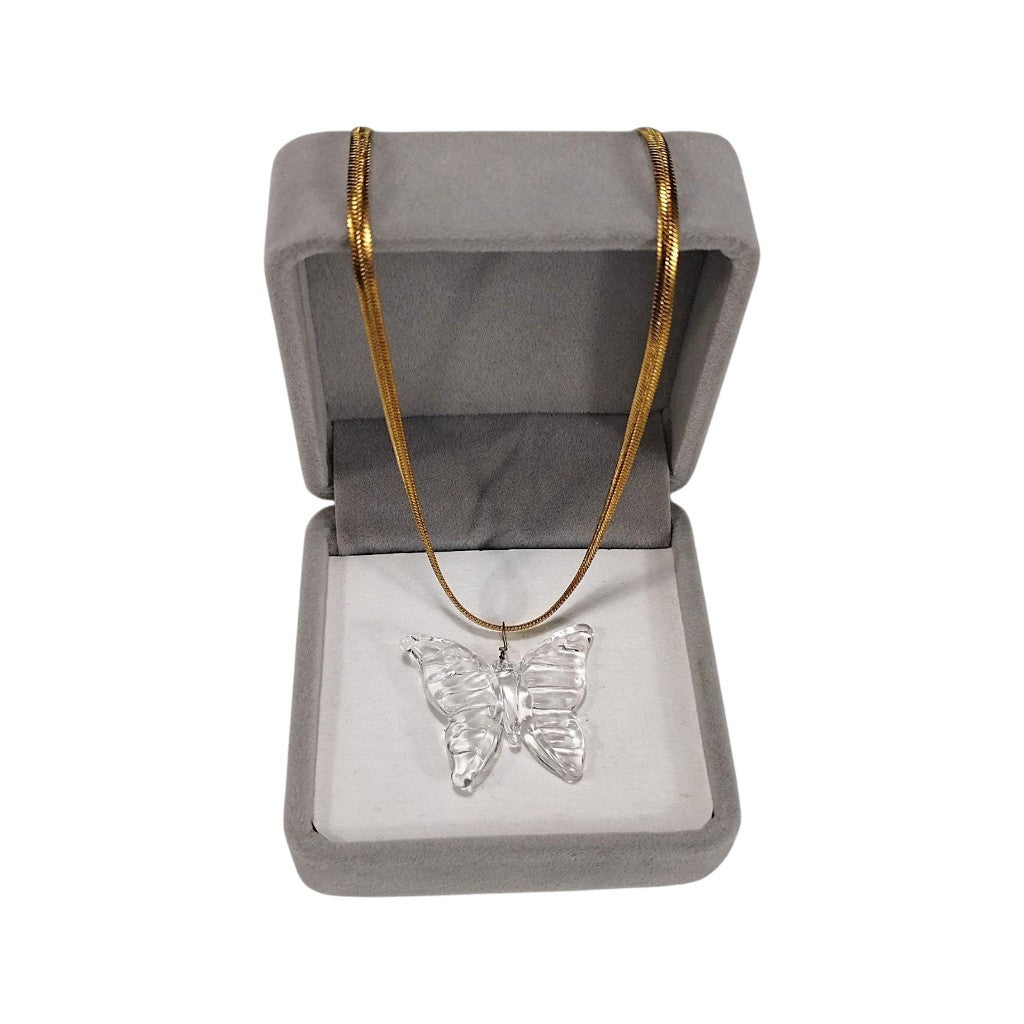 Plain Stripe Mini Butterfly Pendant 18k Gold Necklace