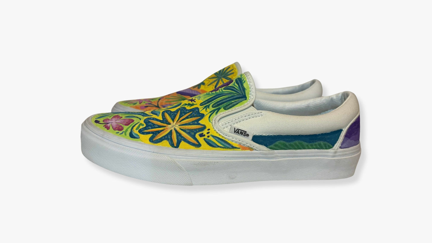 UNWALL AUCTION | Tropikal by Mia the Hoooman