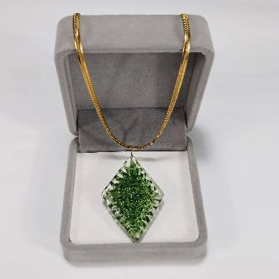 Diamond Crochet Glass Pendant Necklace 18k Gold Chain Jewelry Box