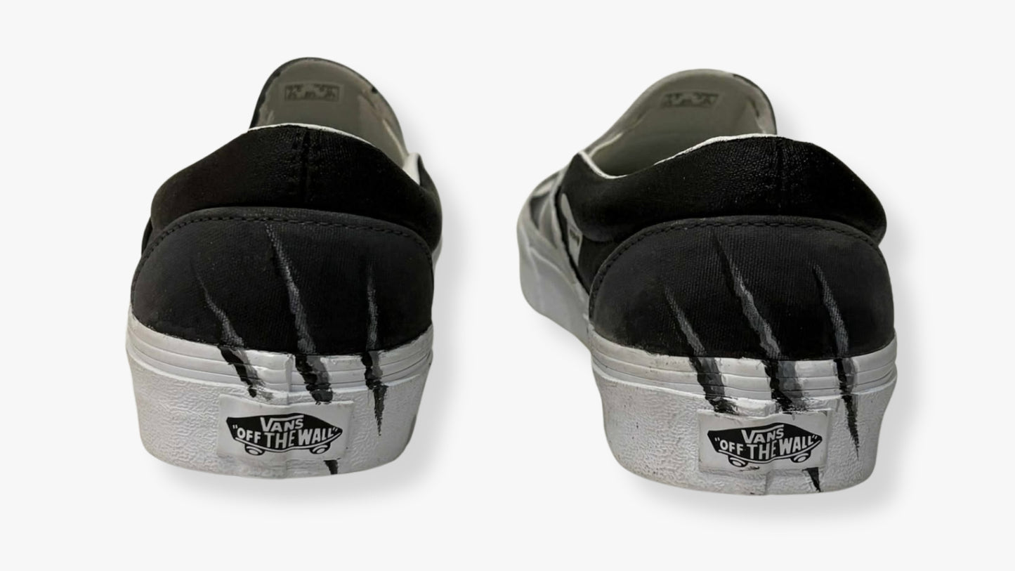 UNWALL AUCTION | OFF THE STREETS by WOLFE