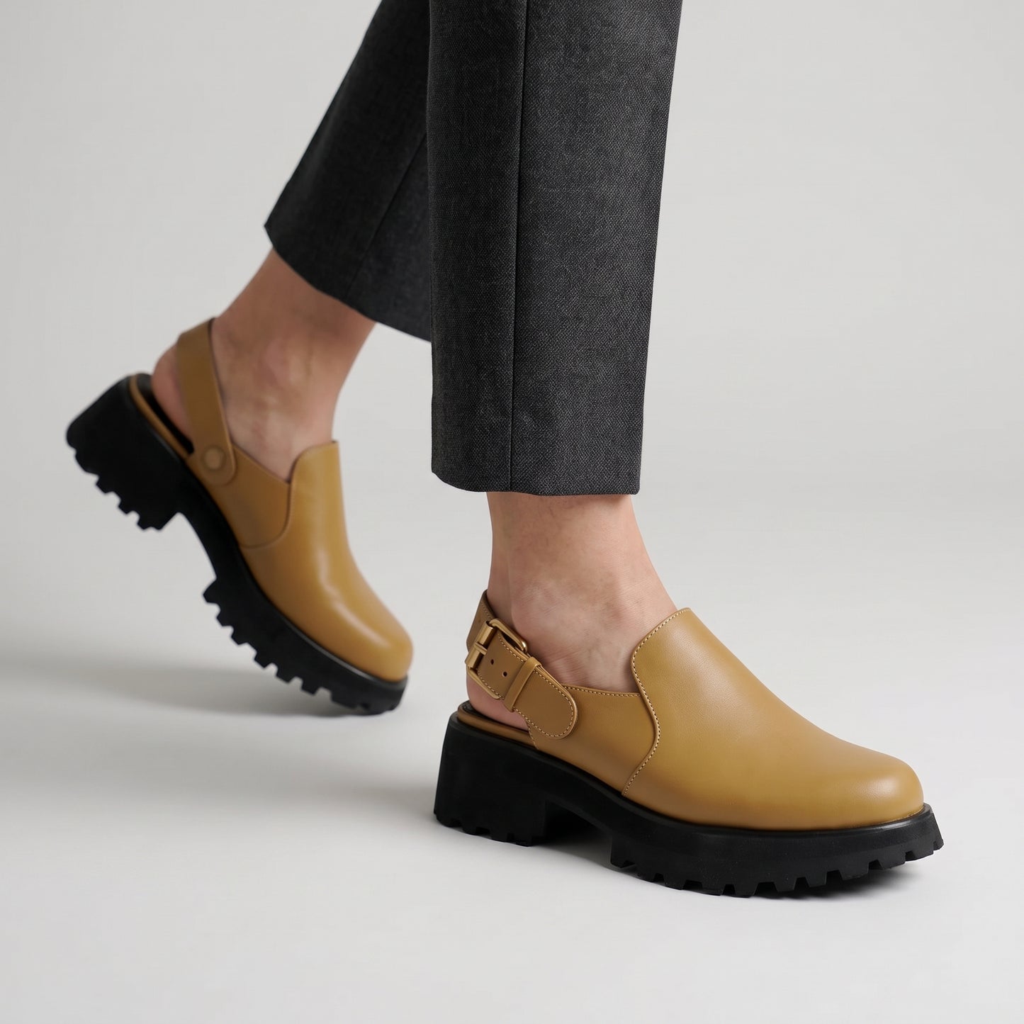 Pya Mules (Taupe)