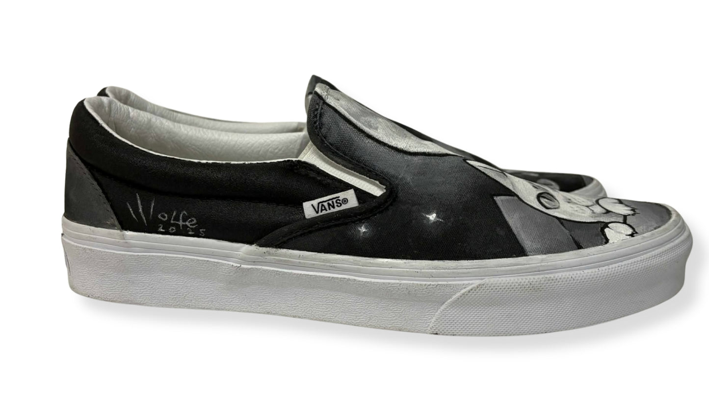 UNWALL AUCTION | OFF THE STREETS by WOLFE