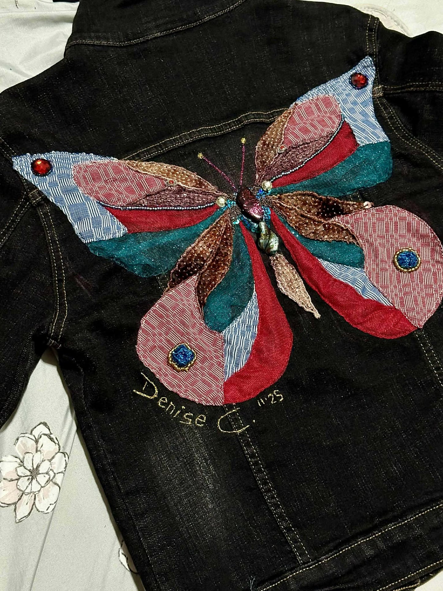 UNWALL AUCTION | Mariposa by Denise C.