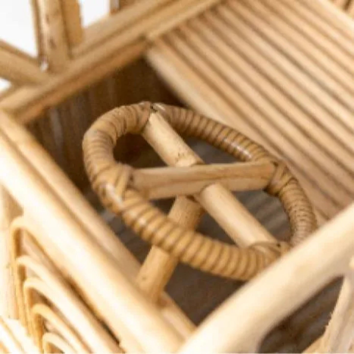 Ilokana Handicrafts Higanteng Rattan Dyip Storage