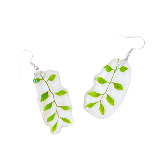 Mini Leaves Preserved Earrings