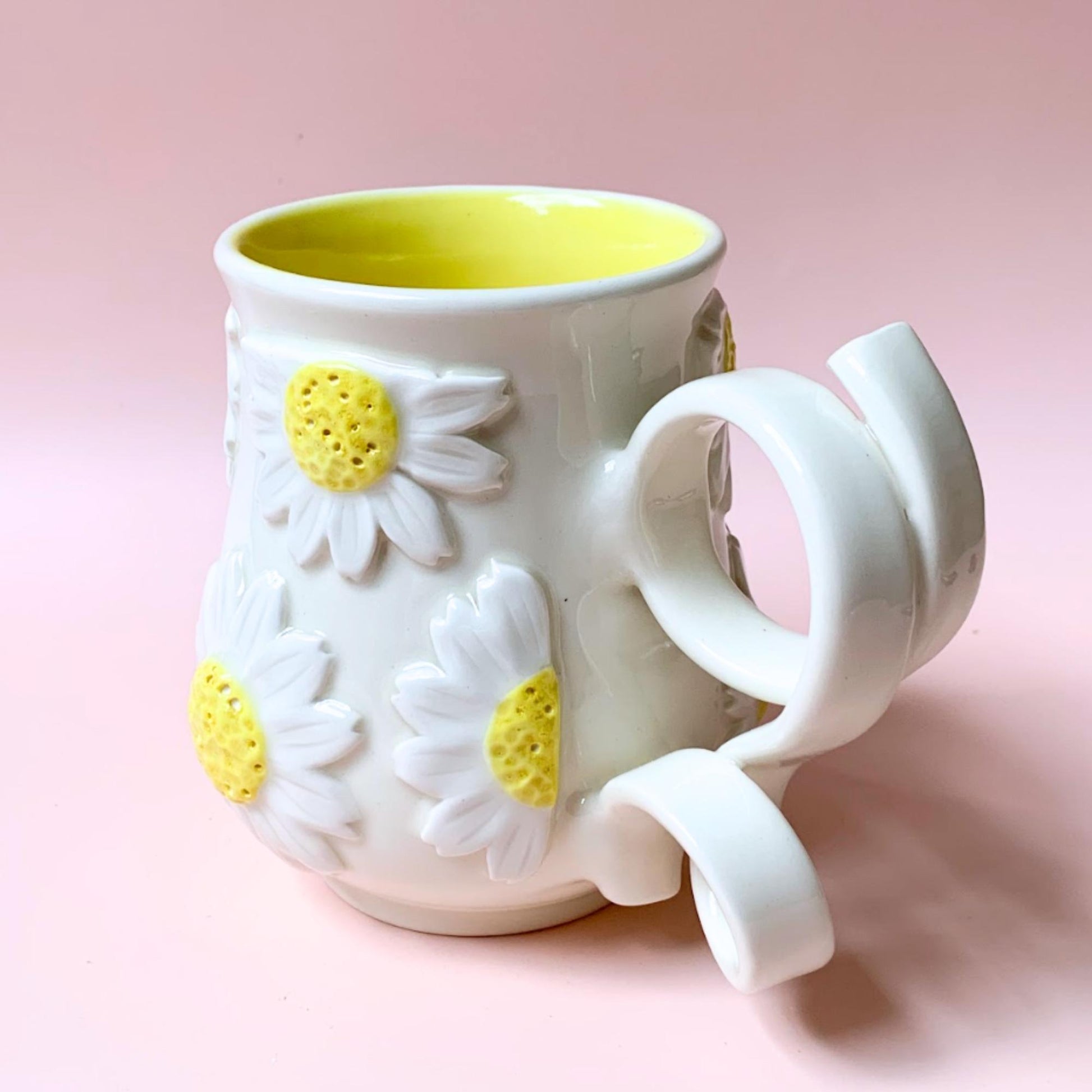 White Daisy Mug : Mysa Clay